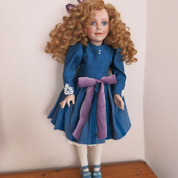 Vintage Cindy Mcclure Collectible 1997 Doll - Picture 5 of 7